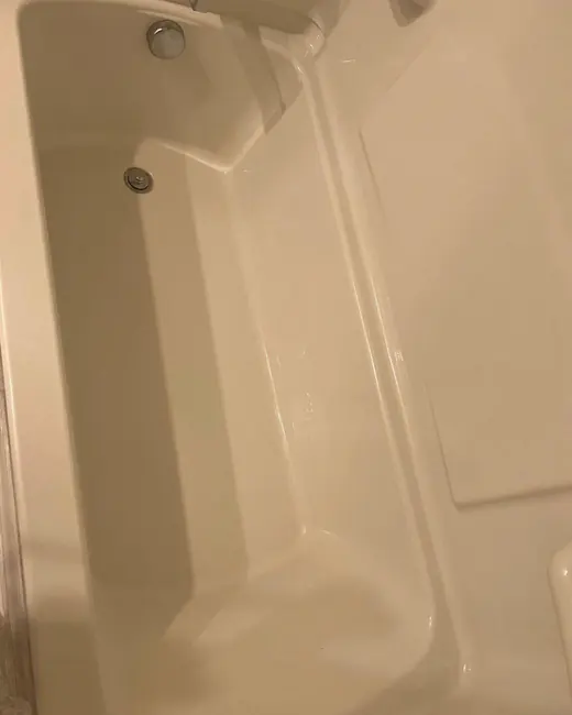 The same bathtub after cleaning by Katy Home Improvement